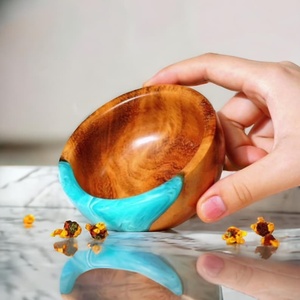 Bol de service Ring Dishes Home & Living Beach Bowl Beach Art 100 en résine et bois, idéal pour les apéritifs, les olives, les sauces et plus encore - Product Image 2