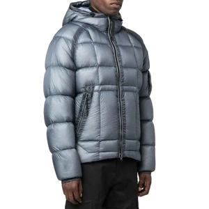 Veste matelassée pour hommes, fabrication en gros en usine, manteau d'hiver épais et chaud de haute qualité pour hommes, manteaux rembourrés décontractés - Product Image 1