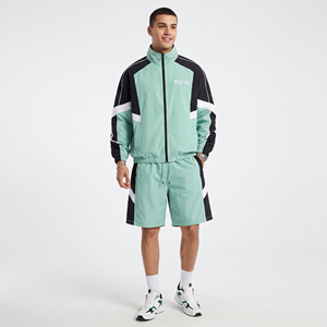 Conjunto Deportivo para Hombre en Verde Menta con Bloques de Color, Chaqueta Cortavientos de Manga Larga y Pantalones Cortos con Cordón, Secado Rápido, Nailon - Product Image 1