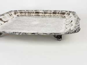 Plateau de service vintage en métal plaqué argent avec montures en plomb, reproduction de style anglais ancien, motif gravé en spirale - Product Image 3