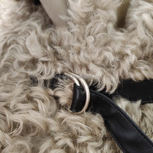 Veste en peau de mouton bouclée à la mode pour femmes, style Toscane, courte, avec ceinture à boucle en cuir, veste en laine chaude pour l'hiver - Product Image 5