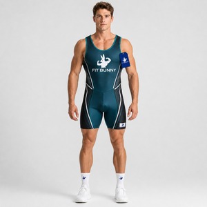 Uniforme de canoë-cogne de haute qualité avec contrôle de l'humidité et construction légère, et shorts ajustés pour l'entraînement et la compétition. - Product Image 1