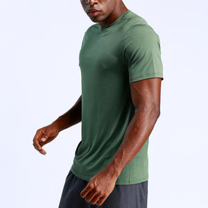 T-shirt de sport pour homme, à séchage rapide, respirant, performant, en polyester - Product Image 3