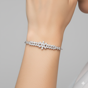 Pulsera de tenis floral de plata de ley 925 hecha a mano con diamantes cultivados en laboratorio, elegante acabado en oro blanco, fabricante de joyería de la India - Product Image 6