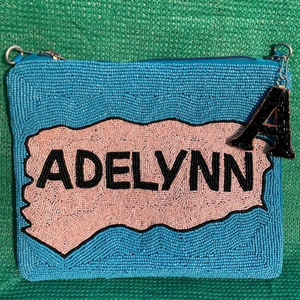 กระเป๋าคลัทช์ประดับลูกปัดพรีเมียม ราคาขายส่ง กระเป๋าถือสุภาพสตรีสุดหรูสำหรับงานแต่งงาน งานปาร์ตี้ และงานเฉลิมฉลอง โดย M/S SHAAD HANDICRAFTS - Product Image 1