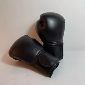 Gants de boxe professionnels personnalisés 10oz/12oz/14oz en cuir PU antidérapant pour l'entraînement en salle de sport - Product Image 6
