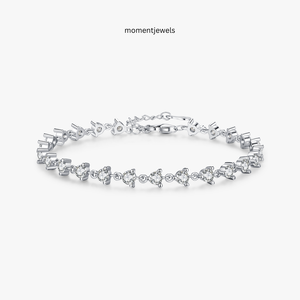 Bracelet Tennis Argenté avec Zircons Cubiques, Chaîne à Maillons et Fermoir, Bijou Cadeau pour Femme - Product Image 1