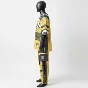 ชุดกางเกงเจอร์ซีย์ตาข่ายพรีเมียมสำหรับผู้ชาย 180 GSM ผ้าโพลีเอสเตอร์ระบายอากาศได้ดี สีเหลืองดำ ดีไซน์แผงสี  โลโก้สั่งทำได้ ชุด 2 ชิ้น สำหรับผู้ชาย - Product Image 3