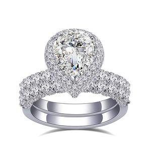 Anillo Moderno de Plata con Diamante Moissanita Corte Esmeralda de Lujo para Uso Unisex, Disponible para Exportación desde India - Product Image 4