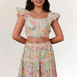 Ensemble coordonné deux pièces en lin et coton à motif floral pour femme – Tenue d'été élégante avec haut assorti – Disponible à la vente en gros - Product Image 4