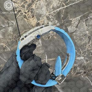 Reloj de Lujo Charm Jewells con Caja de Acero Inoxidable, Esfera Azul, Correa de Silicona, Movimiento Mecánico Analógico, Luminoso, 40mm, 10 Bar - Product Image 4