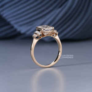 Bague solitaire de luxe en or jaune 14 carats avec diamant de laboratoire taille baguette et taille émeraude pour femme, qualité VS EF, cadeau de bijoux 3,59g - Product Image 3