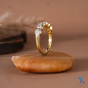 แหวนแต่งงานครบรอบแบบมินิมอลลิสต์ ทองคำขาวประดับเพชรแล็บโกรว์ทรงบริลเลียนท์คัท ครึ่งวง แบบขายส่งและสั่งทำได้ - Product Image 3