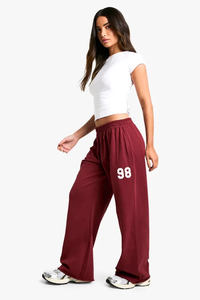 Pantalones deportivos de pierna recta para mujer, talla pequeña, color burdeos, con eslogan, de felpa suave, 100% algodón, con cordón de ajuste, ideales para invierno, de gran demanda. - Product Image 5