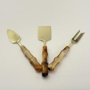 ชุดอุปกรณ์ชีสสแตนเลสพร้อมด้ามเรซิ่น ดีไซน์สวยงาม ชุดช้อนส้อมโลหะราคาประหยัด - Product Image 5