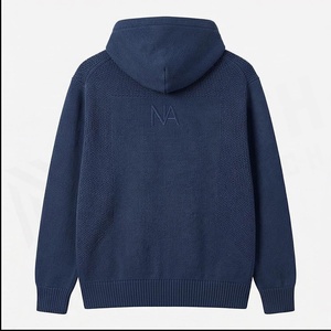 Sweat à capuche tricoté surdimensionné pour homme North Approach avec poche avant et logo en relief – Tenue décontractée pour l'automne - Product Image 2