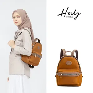 Mini sac à dos pour femme avec logo personnalisé, anti-éclaboussures, tendance, fermeture éclair, sangle, en microfibre et cuir synthétique - Product Image 3