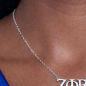 Collier avec pendentif lettre Zeta Phi Beta, minimaliste, style grec, chaîne en or ou argent, bijoux de sororité, cadeau élégant pour femme, à porter au quotidien - Product Image 3
