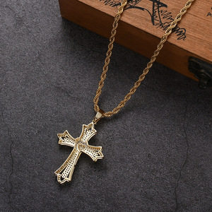 Collar con colgante de cruz pequeña de plata de ley 925 con moissanita VVS, joyería Ice Out, colgante de cruz con diamante de moissanita - Product Image 3