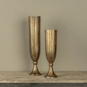 Elegante Florero Metálico Perfecto para Apartamentos Modernos, Estantes Decorativos y Elegantes Arreglos Florales - Product Image 6