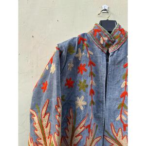 Chaqueta Bomber Vintage Ecológica de Terciopelo Tejido a Mano con Cuello Mandarín, Manga Larga, Estampado Floral, 100% Algodón, Otoño - Product Image 2