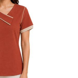 Camiseta de Manga Corta con Cuello Asimétrico para Mujer, Color Naranja Óxido, con Detalle de Botones en Contraste, Estilo Casual de Verano, Personalizable, Venta al Por Mayor - Product Image 4