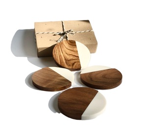 Juego de posavasos de resina y madera de diseño único, posavasos de epoxi, juego de posavasos de resina, tapetes y almohadillas para mesa de comedor, precio de fábrica. - Product Image 1