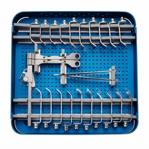 Ensemble d'instruments de chirurgie orthopédique de la colonne vertébrale avec lames de rétracteur et plateau de stérilisation pour des interventions de précision - Product Image 4