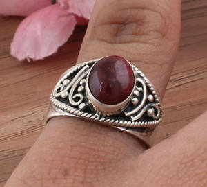 Anillo con Bisel de Jaspe Rojo, Plata de Ley 925, Joyería Artesanal con Piedra Preciosa Natural, Anillo Delicado Unisex para Regalo de Boda o Fiesta - Product Image 1