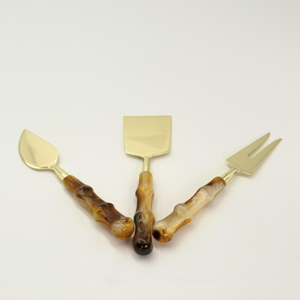 Wholesale Resin Handle Butter <b>Knife</b> Western Tableware Stainless Steel Gold Polished Blade Cheese <b>Knife</b> Set in India - Product Image 1