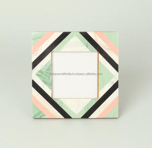 Marco de Fotos de Resina Geométrico Hecho a Mano de Estilo Moderno, Modelo Personalizado, Mejor Precio, Artesanía de Año Nuevo - Product Image 2