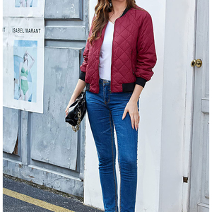 Blousons bomber pour femmes, vêtements d'extérieur en polyester personnalisés, blousons bomber zippés tendance pour femmes - Product Image 3