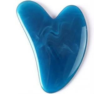 Planche de massage Gua Sha en résine en forme de cœur, faite à la main, avec logo personnalisé, FAIZA CRAFT - Product Image 3