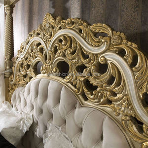 <span class=keywords><strong>Lit</strong></span> à <span class=keywords><strong>baldaquin</strong></span> de luxe à <span class=keywords><strong>baldaquin</strong></span> européen avec sculpture en or, meubles de chambre à coucher classiques de style royal pour hôtel ou villa - Product Image 4
