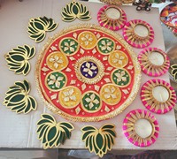 Porte-bougie chauffe-plat en aluminium Art Déco élégant et écologique, fleurs artificielles Rangoli, décoration traditionnelle pour la maison, baptême, Diwali