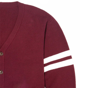 Cardigan tricoté personnalisé pour femme, col en V, en laine/cachemire, broderie classique de sororité, vente en gros, OEM ODM, logo frontal - Product Image 5