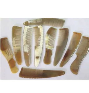 Peigne en corne de buffle Natura Crafts, peigne classique de haute qualité, pièces élégantes, artisanat haut de gamme, peigne de créateur - Product Image 1