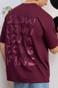 T-shirt uni haut de gamme pour hommes, en coton, col rond, manches courtes, décontracté, basique, couleur unie, design minimaliste avec logo, confortable, tissu doux - Product Image 3