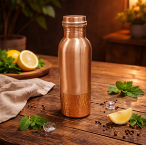 Bouteille d'eau en cuivre pur avec motif floral gravé, design rose imprimé, gourde métallique étanche sans joint, pour la santé ayurvédique - Product Image 6