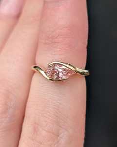 Gorgeous Lab Grown Pink Color 1.01CT Pear Cut Diamond Curve Band <b>Ring</b> For Women's Wedding Party Gift For Girlfriends - Product Image 2