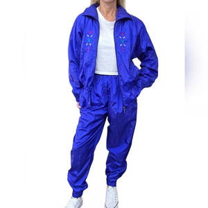 Ensemble de survêtement streetwear pour hommes, veste coupe-vent et pantalon, vêtements de sport imperméables, vente en gros OEM - Product Image 2