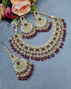 Choker Necklace <b>Set</b> With Matching Earrings And Mangtika For Women Traditional Ethnic Reception Wear <b>Jewellery</b> <b>Sets</b> Manufacturers - Product Image 1