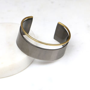 Brazalete de Latón Bicolor - Brazalete Abierto Minimalista de Metal Mixto - Joyería Ancha de Estilo Marcante en Gris Metálico y Dorado para Mujer - Product Image 3