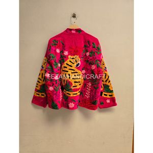 Veste rose brodée à motif tigre, col mandarin, vêtements de printemps pour femmes, design fait main, manches longues, coupe régulière - Product Image 3