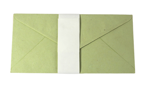 Camelon Exports : Vente en gros de cartes à bords festonnés 250 GSM avec enveloppes assorties, papier recyclé fait main du Rajasthan - Product Image 3