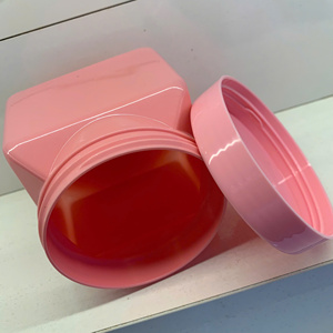 Tarros de plástico cuadrados transparentes con logotipo personalizado directo de fábrica, con tapas rosas y negras, OEM ODM, tarro de plástico para alimentos, molde abierto, Pavico Vietnam - Product Image 3