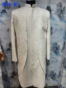 Conjunto Farma Sherwani de Tela Cobra Silk Malai con Acabado Lujoso, Kurta para Bodas, Atuendo de Novio, Moda Festiva Masculina - Product Image 3