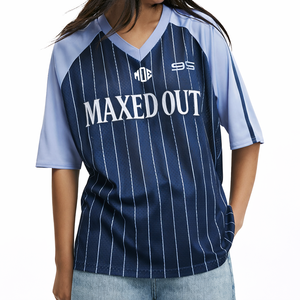 Maillot de football américain pour femme 2026, bleu marine à fines rayures, en maille, col en V, personnalisable avec logo, performance, pour équipe, OEM, marque privée, vente en gros - Product Image 1
