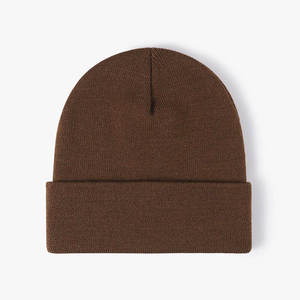 Fournisseur de bonnets en tricot à revers personnalisés pour les marques de streetwear, logo brodé, bonnet en acrylique en gros - Product Image 1