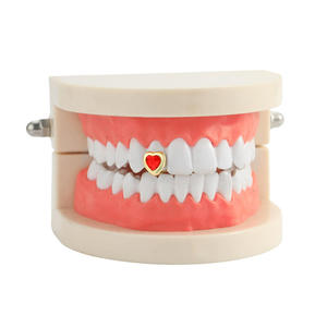 Grillz dentaire en zircone cubique taille cœur, plaqué argent, bijoux de mode unisexe, style romantique, accessoire pour la Saint-Valentin, d'Inde - Product Image 2